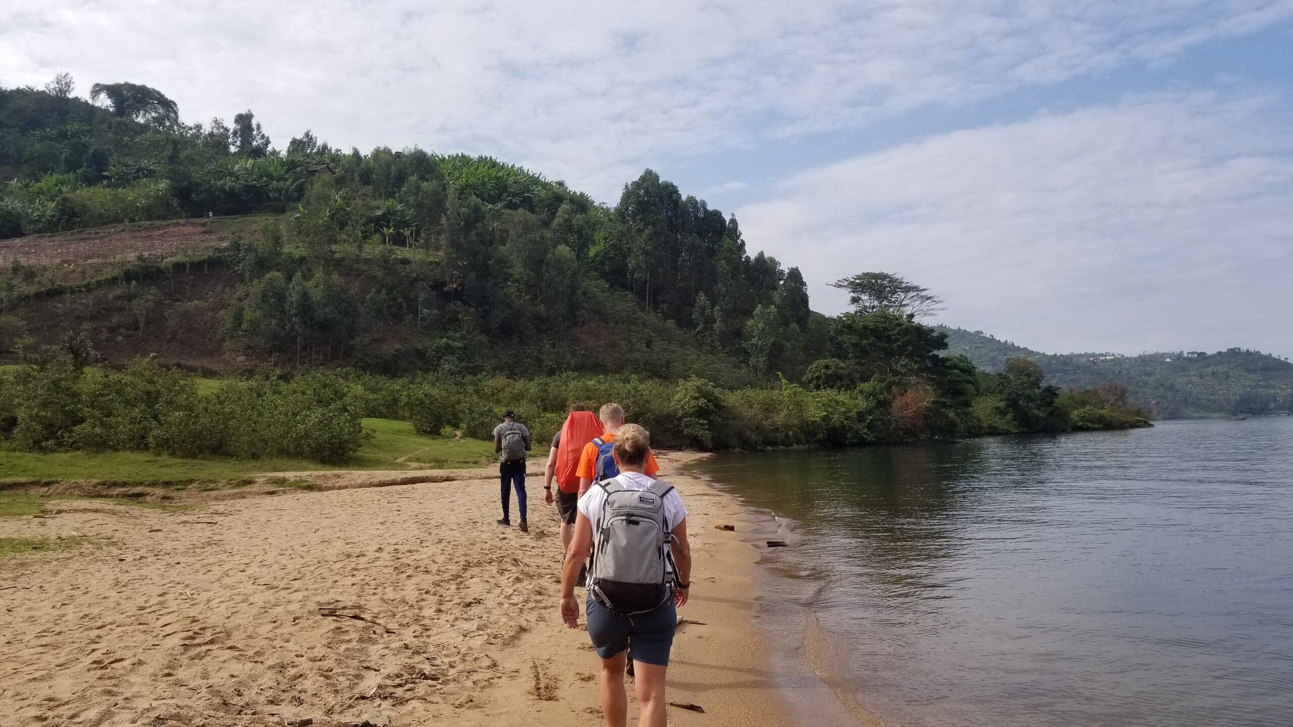 2 DAYS HIKING THROUGH THE TWIN LAKES OF RWANDA